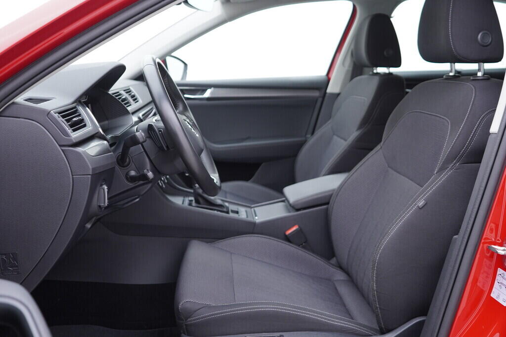 OV190V09847_23.webp_SUPERB Style 2.0 TDI 147 kW automat, DPH