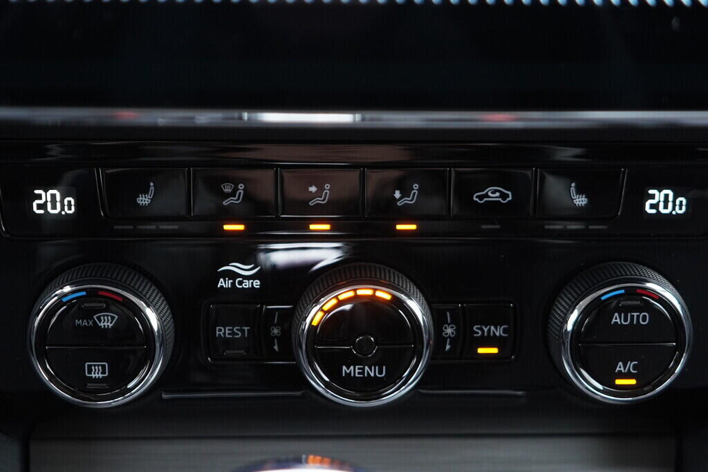 OV190V09847_34.webp_SUPERB Style 2.0 TDI 147 kW automat, DPH