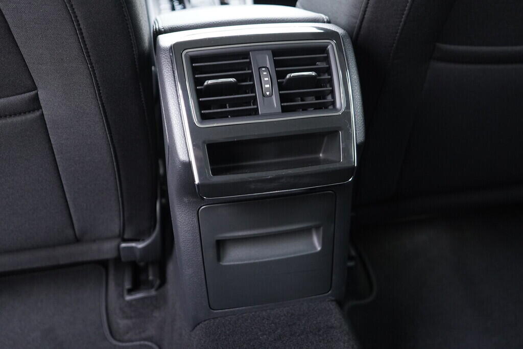 OV190V09847_38.webp_SUPERB Style 2.0 TDI 147 kW automat, DPH