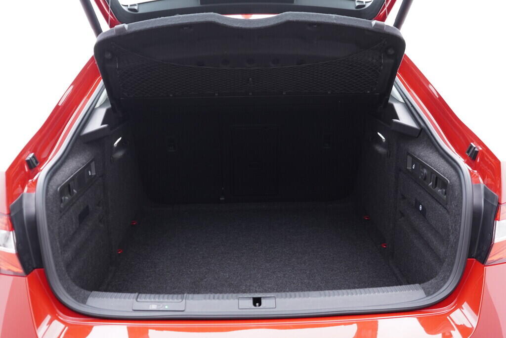 OV190V09847_41.webp_SUPERB Style 2.0 TDI 147 kW automat, DPH