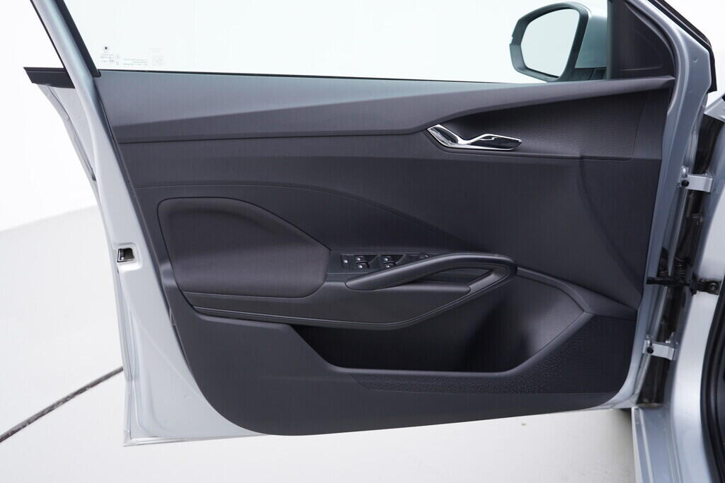 OV190V09848_19.webp_FABIA Selection 1.0 MPI 59 kW manuál, DPH