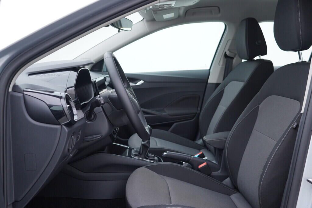 OV190V09848_23.webp_FABIA Selection 1.0 MPI 59 kW manuál, DPH