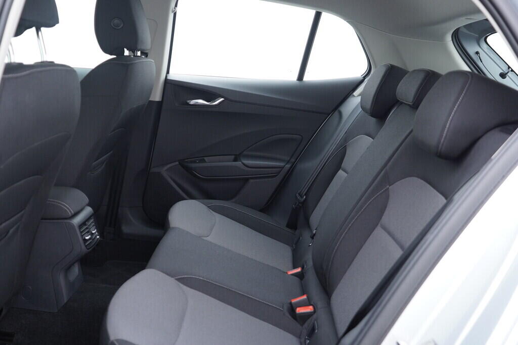 OV190V09848_35.webp_FABIA Selection 1.0 MPI 59 kW manuál, DPH