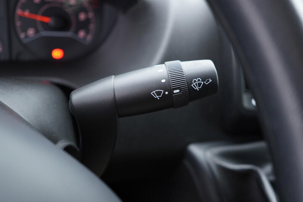 OV190V09849_26.webp_MOVANO  2.2  103 kW manuál, DPH