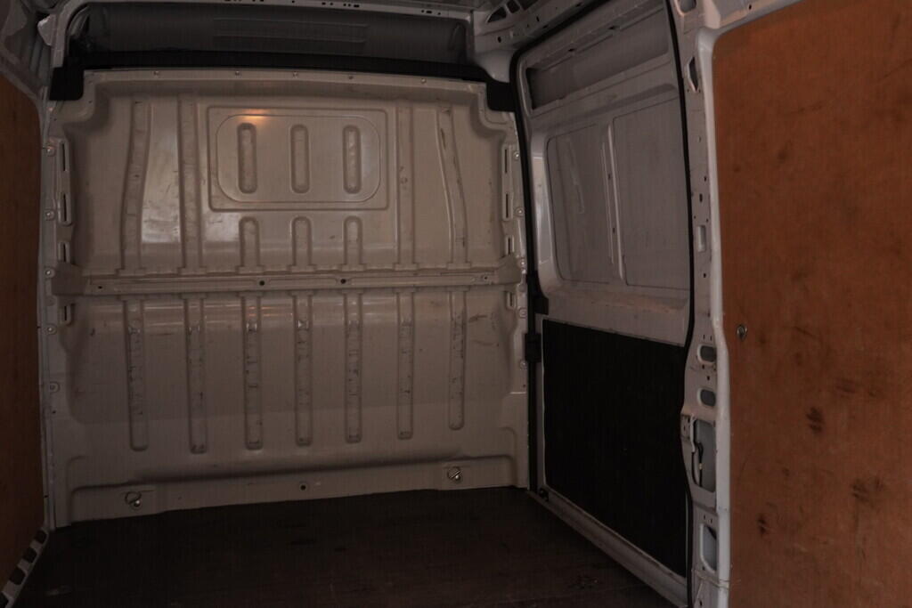 OV190V09849_38.webp_MOVANO  2.2  103 kW manuál, DPH