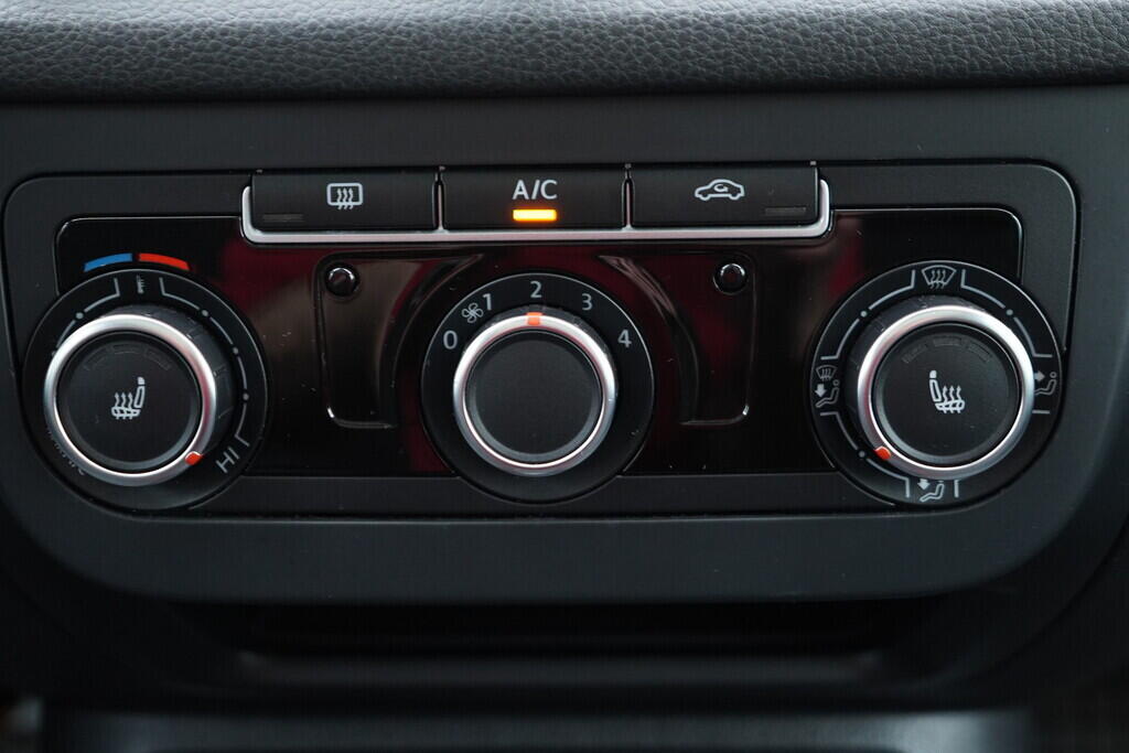 OV190V09853_31.webp_TIGUAN  2.0 TDI 103 kW manuál