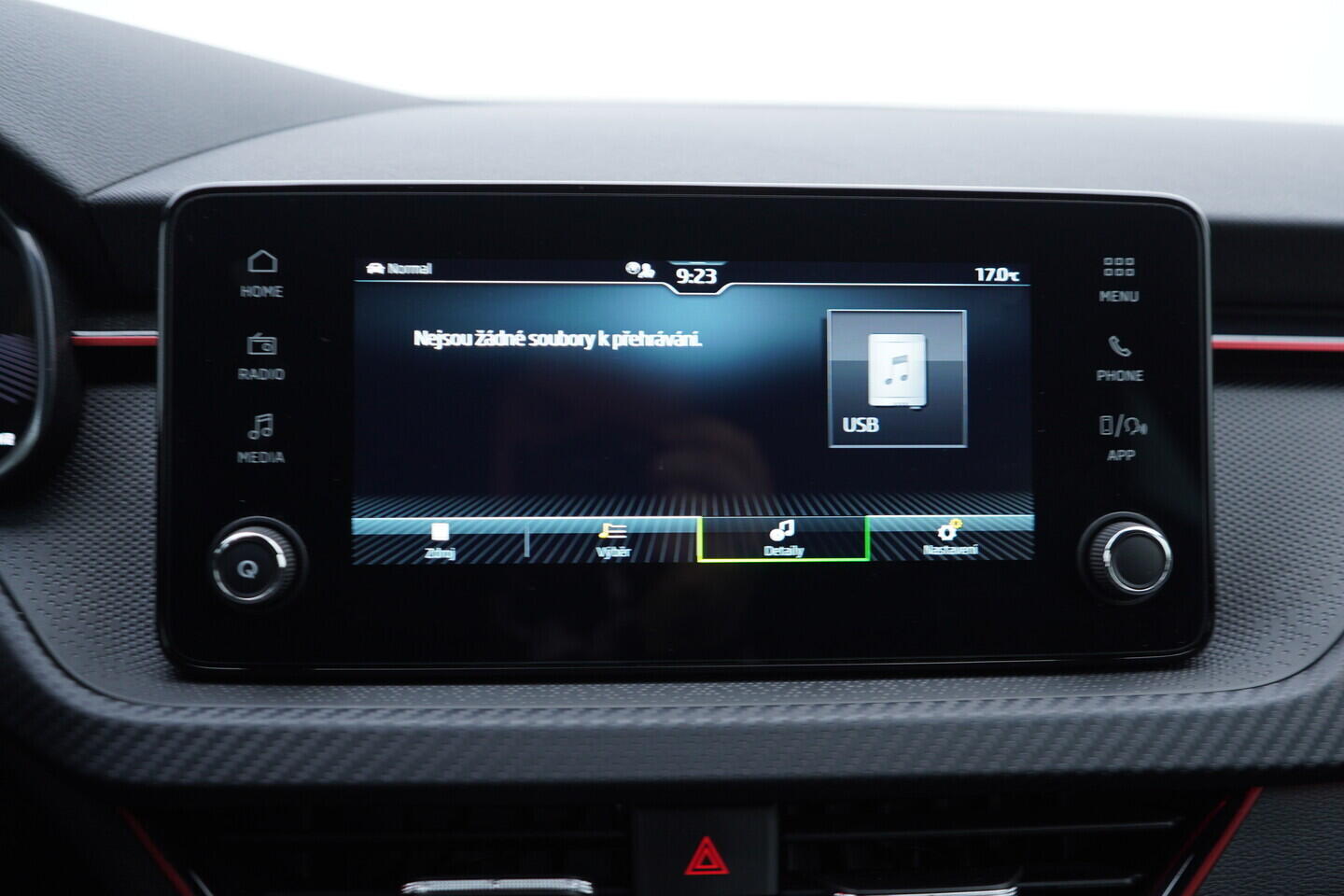 OV190V09854_30.webp_KAMIQ Monte Carlo 1.0 TSI 85 kW manuál, DPH