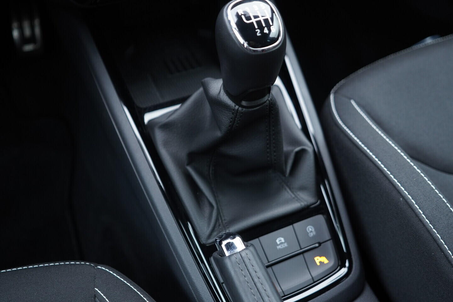 OV190V09854_34.webp_KAMIQ Monte Carlo 1.0 TSI 85 kW manuál, DPH