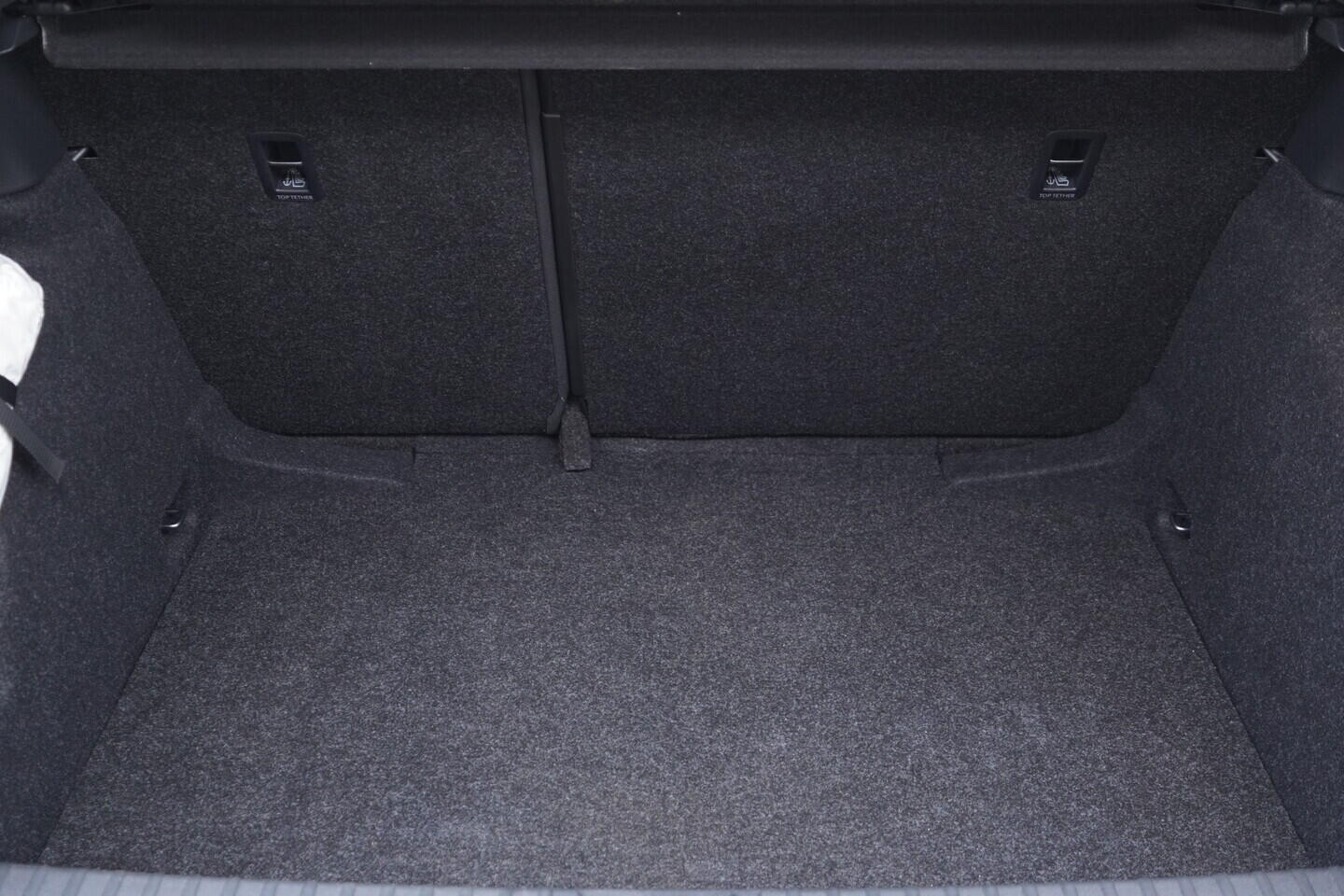 OV190V09854_38.webp_KAMIQ Monte Carlo 1.0 TSI 85 kW manuál, DPH