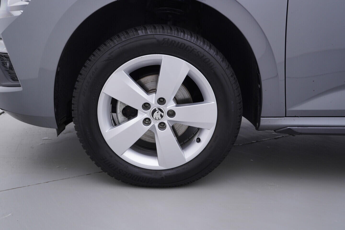 OV190V09854_41.webp_KAMIQ Monte Carlo 1.0 TSI 85 kW manuál, DPH