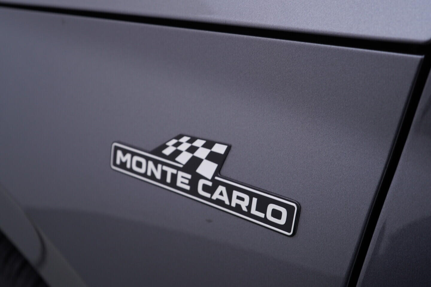 OV190V09854_42.webp_KAMIQ Monte Carlo 1.0 TSI 85 kW manuál, DPH