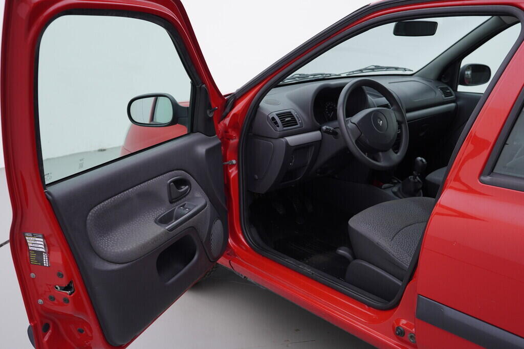 OV190V09861_18.webp_CLIO  1.1 D7F 43 kW manuál