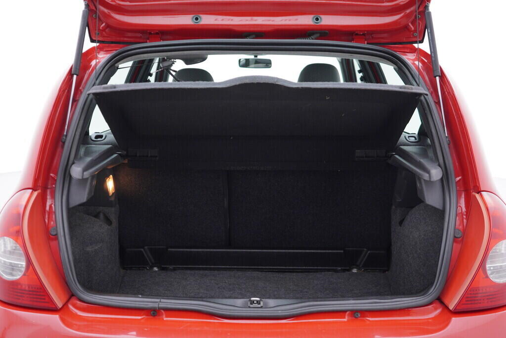 OV190V09861_33.webp_CLIO  1.1 D7F 43 kW manuál