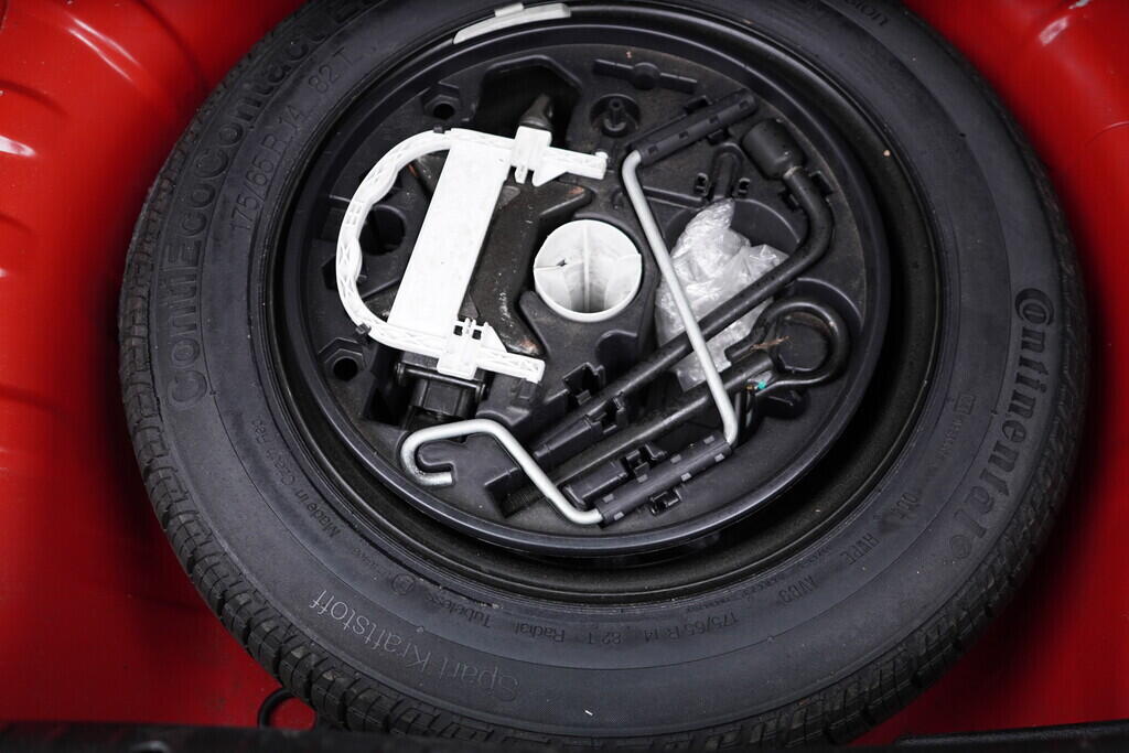 OV190V09861_34.webp_CLIO  1.1 D7F 43 kW manuál