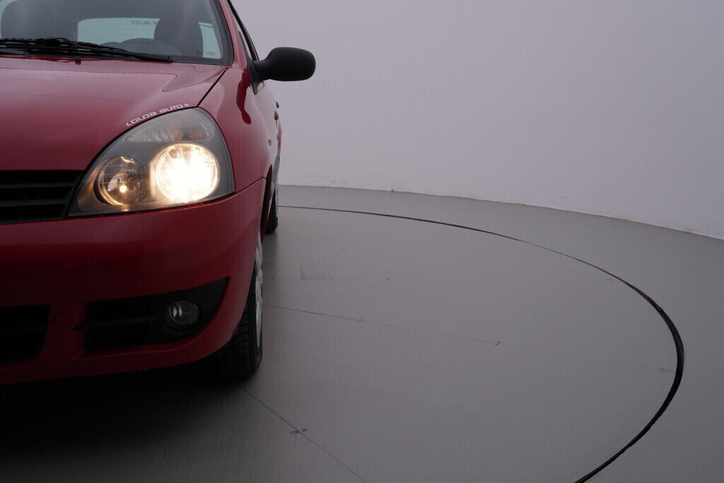 OV190V09861_36.webp_CLIO  1.1 D7F 43 kW manuál