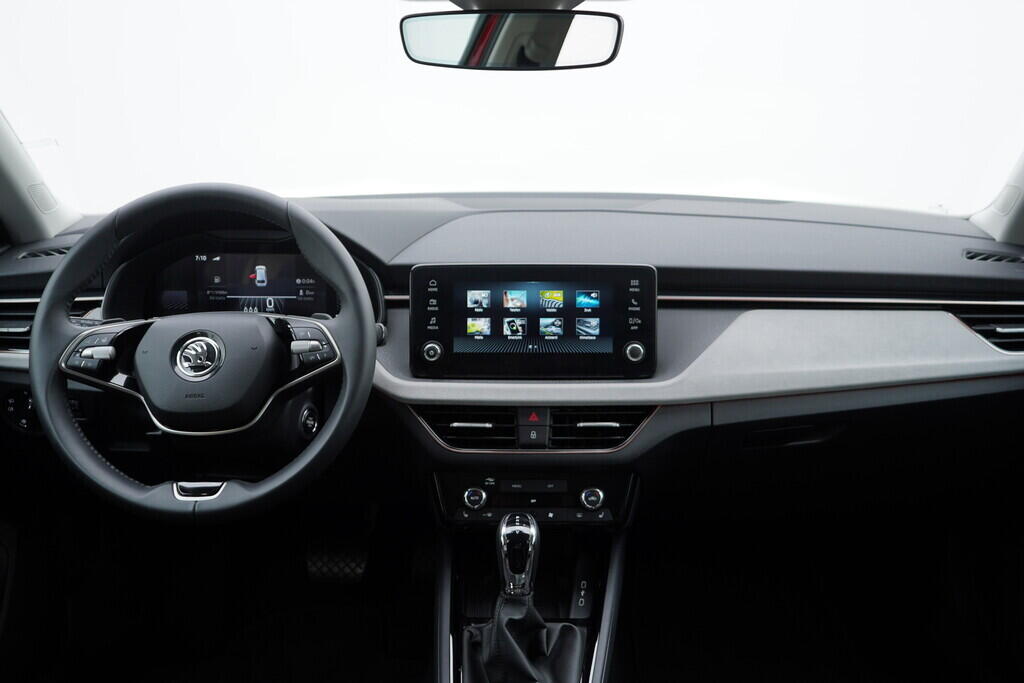 OV190V09870_25.webp_SCALA Top Selection 1.0 TSI 85 kW automat, DPH