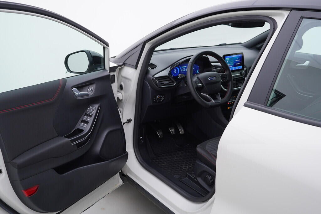 OV190V09882_18.webp_PUMA ST-LINE 1.0  92 kW manuál