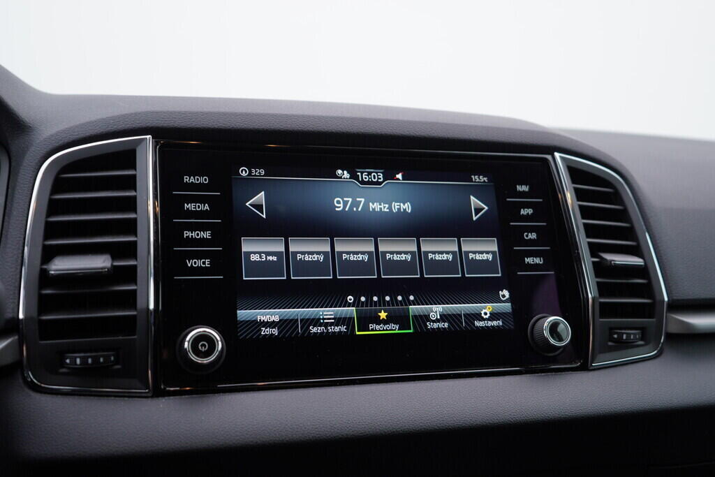 OV190V09883_29.webp_KAROQ  1.5 TSI 110 kW automat