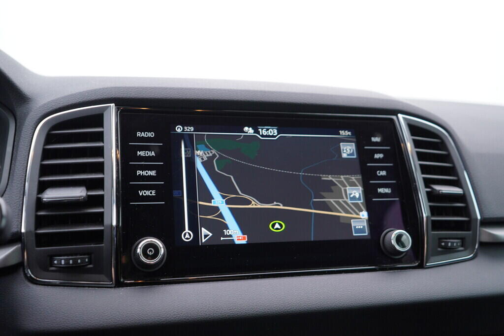 OV190V09883_31.webp_KAROQ  1.5 TSI 110 kW automat