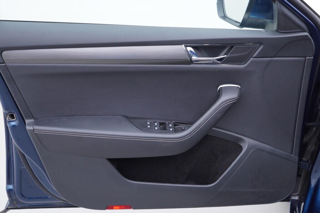 OV190V09884_19.webp_SUPERB Style 1.5 TSI 110 kW automat, DPH