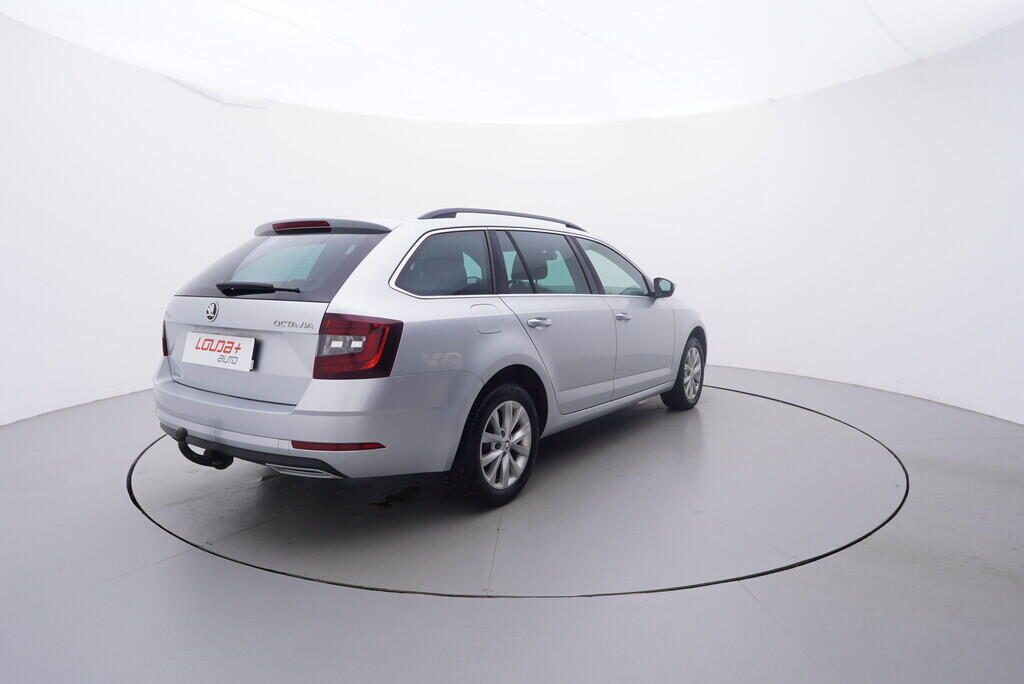 OV190V09885_14.webp_OCTAVIA Style 1.6 TDI 85 kW automat, DPH