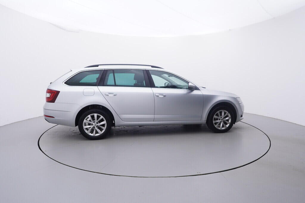 OV190V09885_15.webp_OCTAVIA Style 1.6 TDI 85 kW automat, DPH