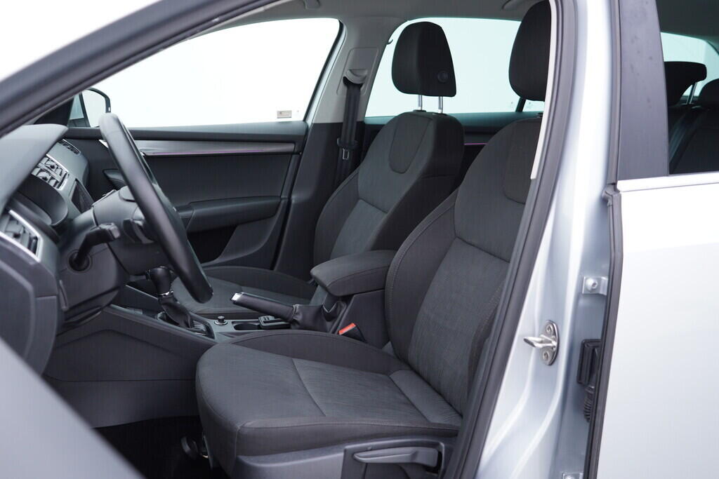 OV190V09885_23.webp_OCTAVIA Style 1.6 TDI 85 kW automat, DPH