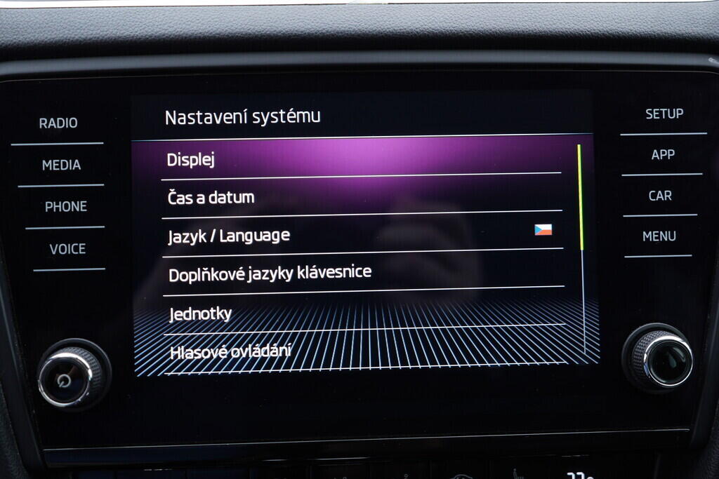 OV190V09885_32.webp_OCTAVIA Style 1.6 TDI 85 kW automat, DPH