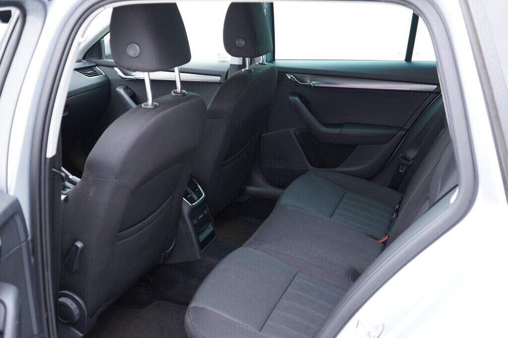 OV190V09885_35.webp_OCTAVIA Style 1.6 TDI 85 kW automat, DPH