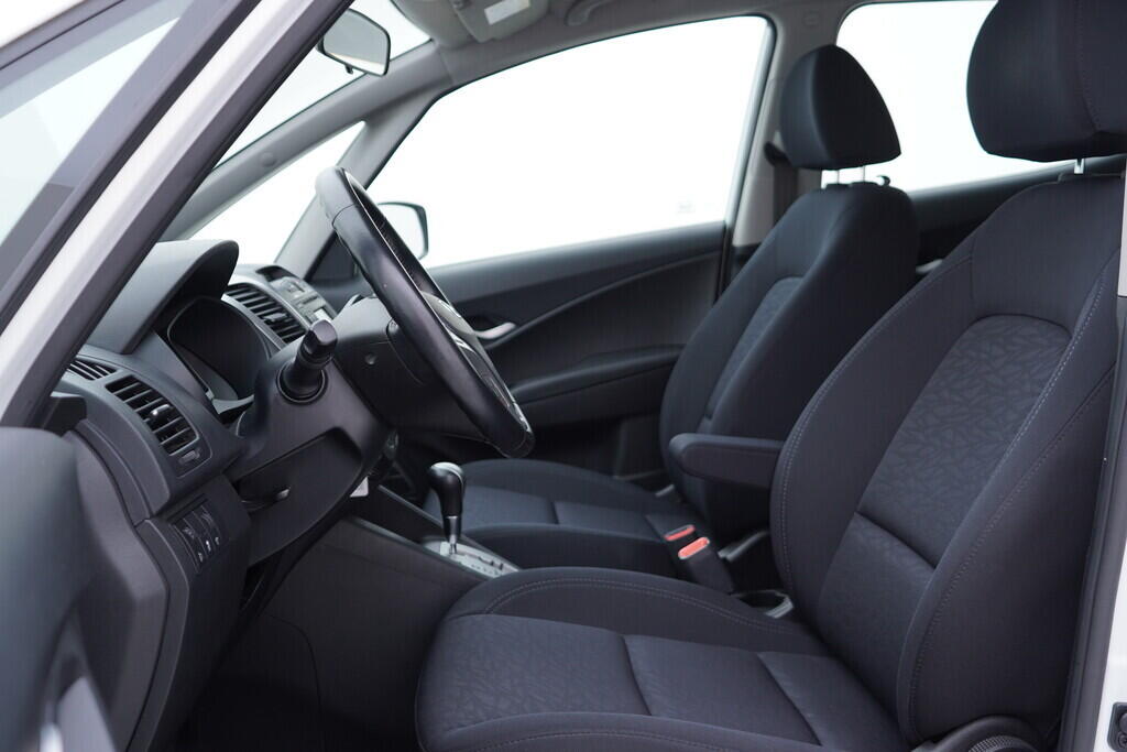 OV190V09892_23.webp_IX20 Comfort 1.6 CVVT 92 kW automat