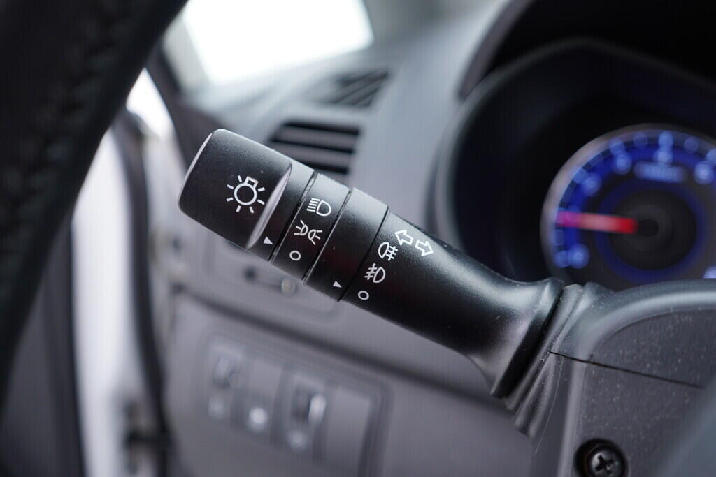 OV190V09892_24.webp_IX20 Comfort 1.6 CVVT 92 kW automat