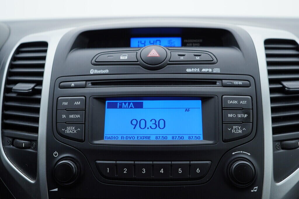 OV190V09892_28.webp_IX20 Comfort 1.6 CVVT 92 kW automat