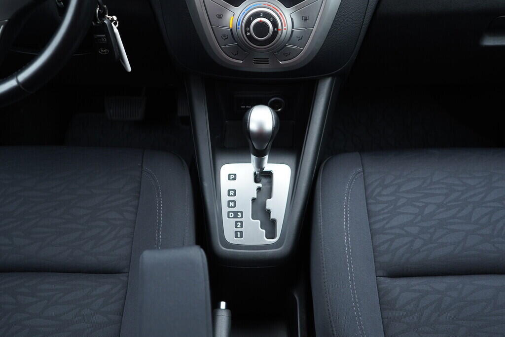 OV190V09892_30.webp_IX20 Comfort 1.6 CVVT 92 kW automat