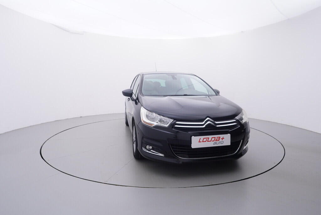 OV190V09893_17.webp_C4 Exclusive  1.6 VTi 88 kW manuál