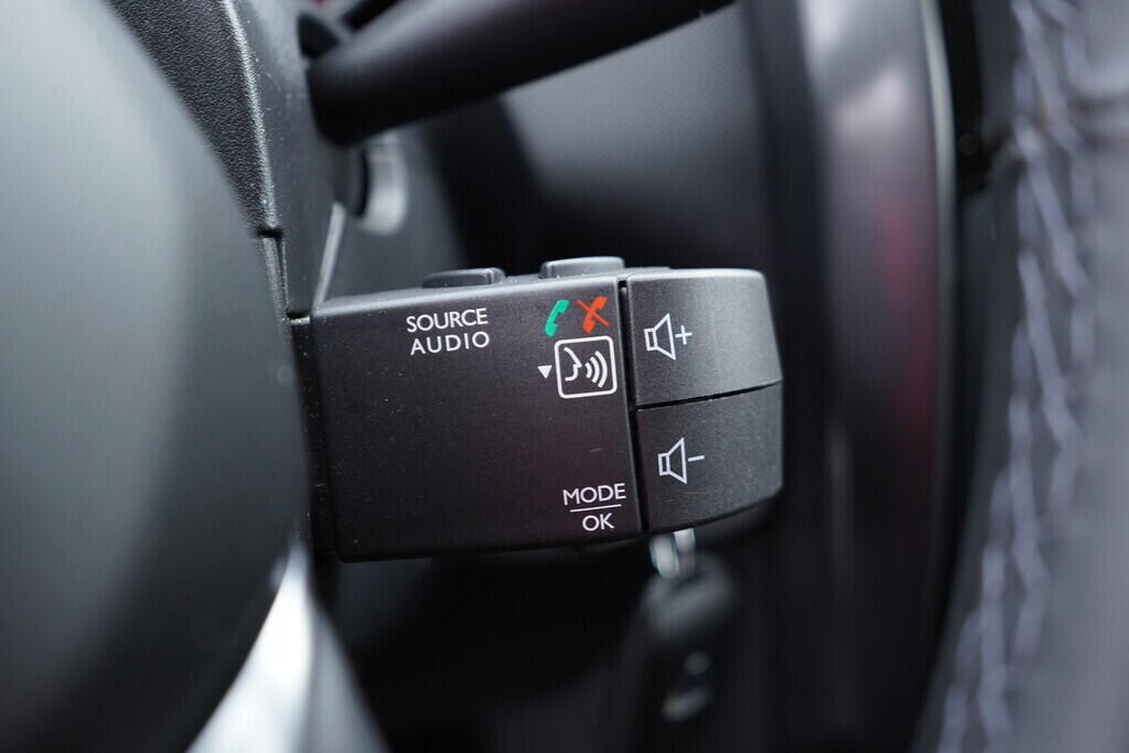 OV190V09894_25.webp_DUSTER Access 1.6 SCe 84 kW manuál