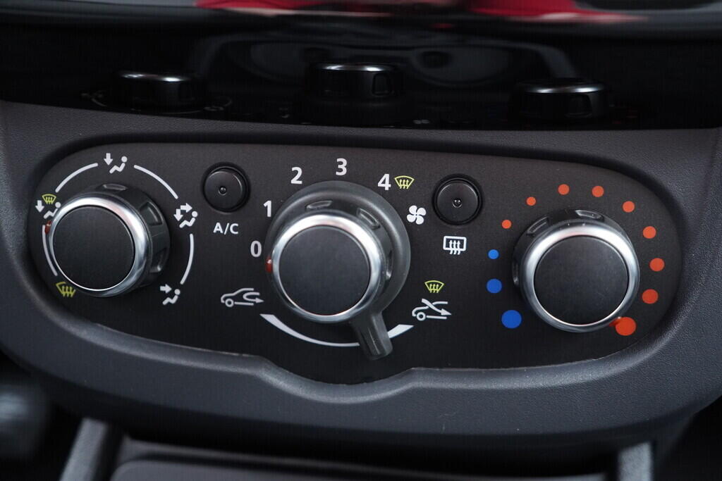 OV190V09894_31.webp_DUSTER Access 1.6 SCe 84 kW manuál