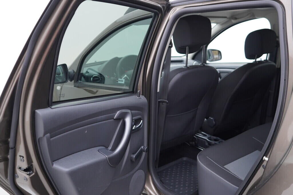 OV190V09894_33.webp_DUSTER Access 1.6 SCe 84 kW manuál