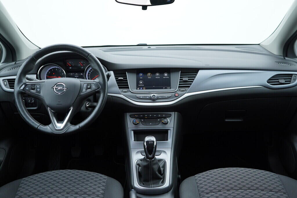 OV190V09895_25.webp_ASTRA Turbo 1.2 LIH 81 kW manuál, DPH