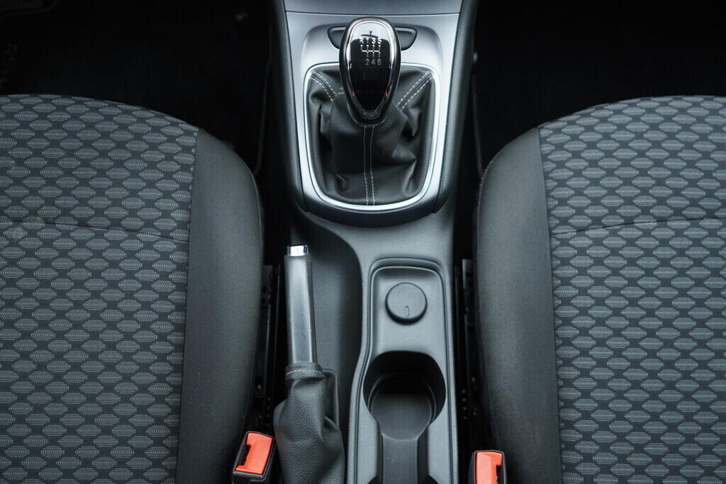 OV190V09895_30.webp_ASTRA Turbo 1.2 LIH 81 kW manuál, DPH