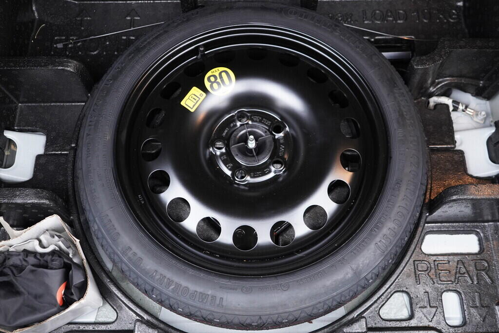 OV190V09895_34.webp_ASTRA Turbo 1.2 LIH 81 kW manuál, DPH