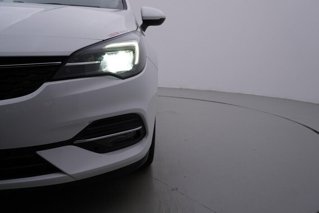 OV190V09895_36.webp_ASTRA Turbo 1.2 LIH 81 kW manuál, DPH