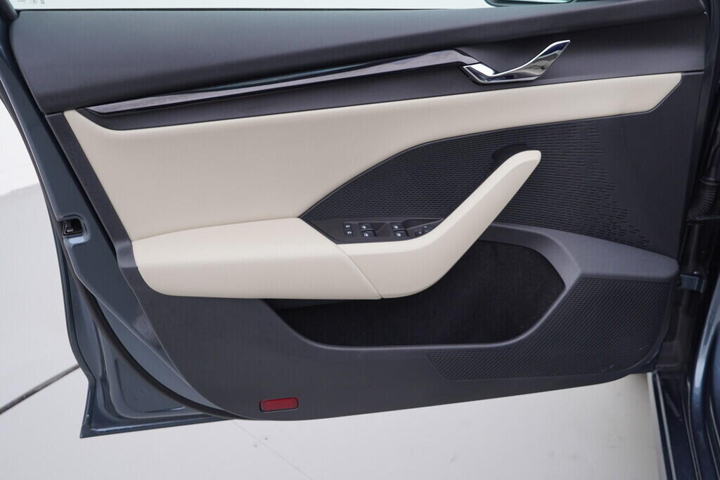 OV190V09896_19.webp_OCTAVIA Style 2.0 TDI 85 kW manuál, DPH