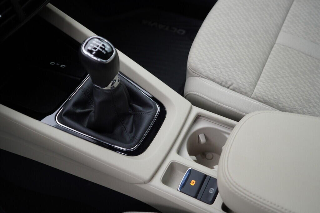 OV190V09896_33.webp_OCTAVIA Style 2.0 TDI 85 kW manuál, DPH