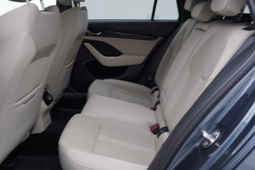 OV190V09896_36.webp_OCTAVIA Style 2.0 TDI 85 kW manuál, DPH