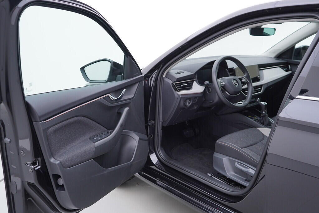 OV190V09900_18.webp_SCALA Top Selection 1.0 TSI 85 kW automat, DPH