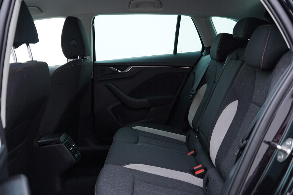 OV190V09900_35.webp_SCALA Top Selection 1.0 TSI 85 kW automat, DPH