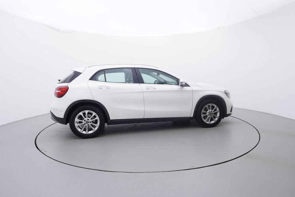 OV190V09905_15.webp_GLA  2.0  135 kW automat, DPH