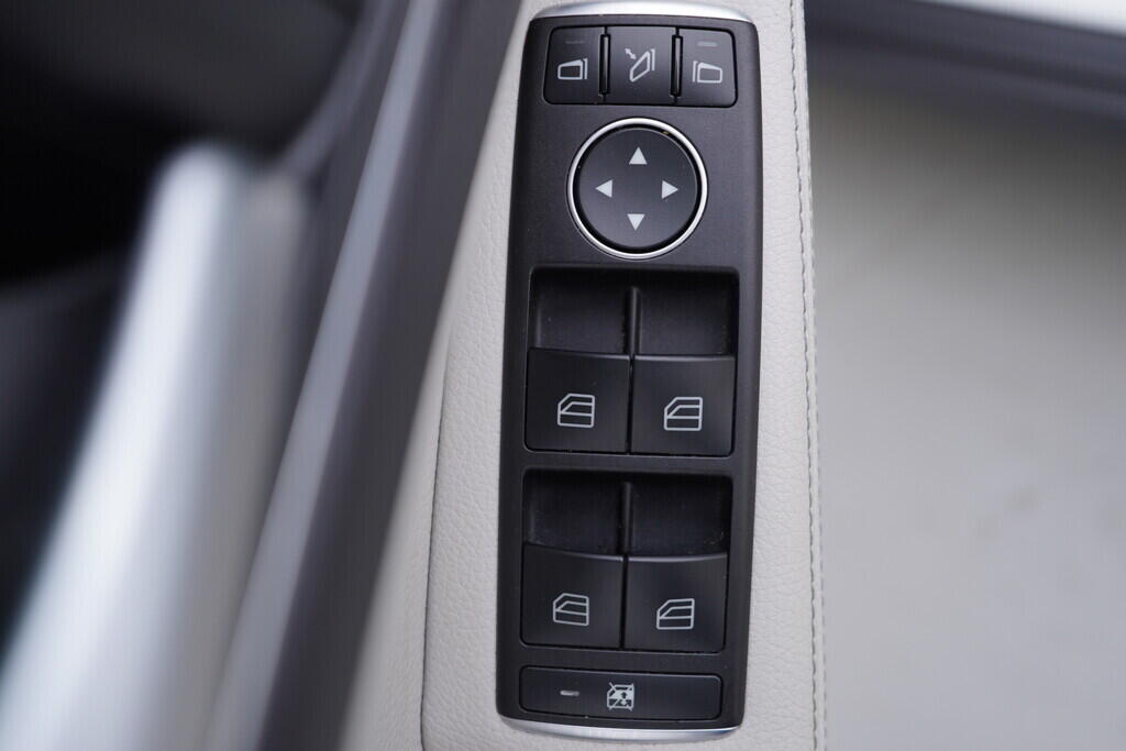 OV190V09905_20.webp_GLA  2.0  135 kW automat, DPH