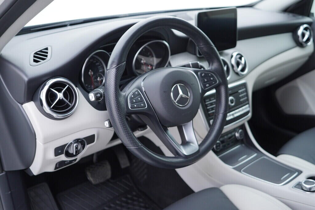 OV190V09905_22.webp_GLA  2.0  135 kW automat, DPH