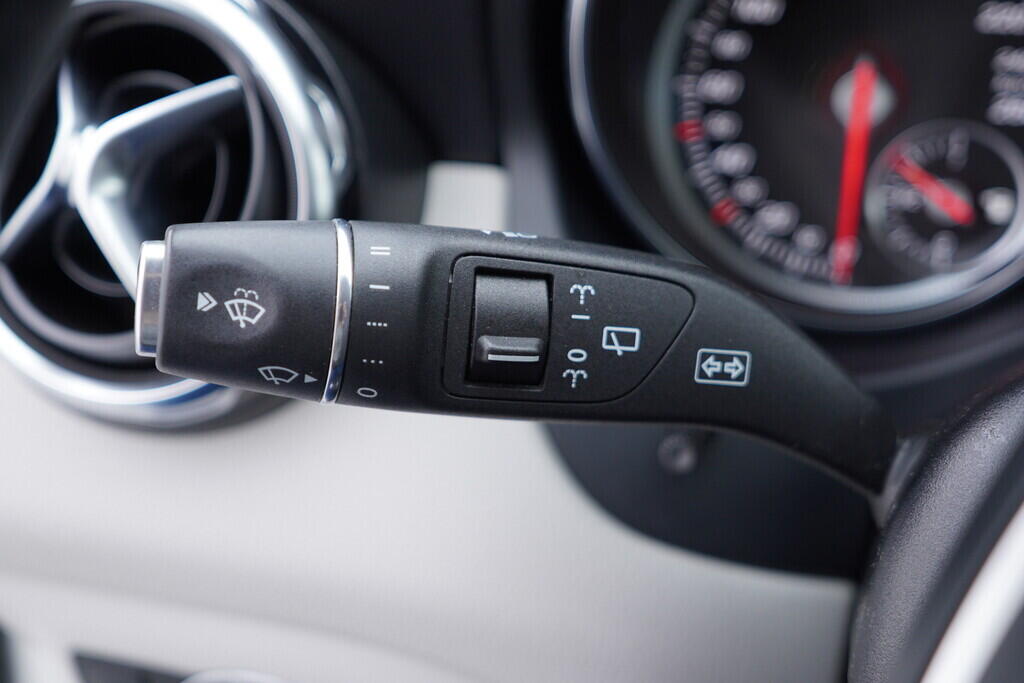 OV190V09905_24.webp_GLA  2.0  135 kW automat, DPH